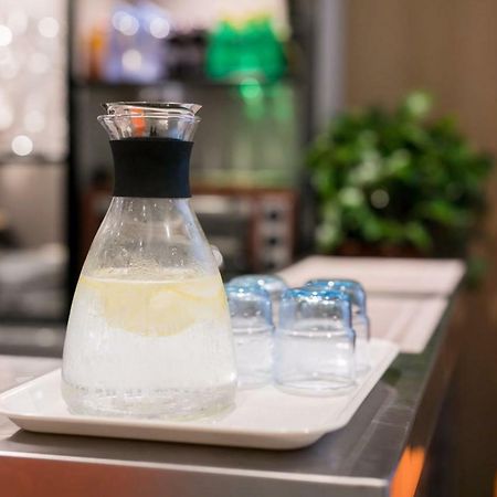 Ibis Shanghai Gubei Экстерьер фото