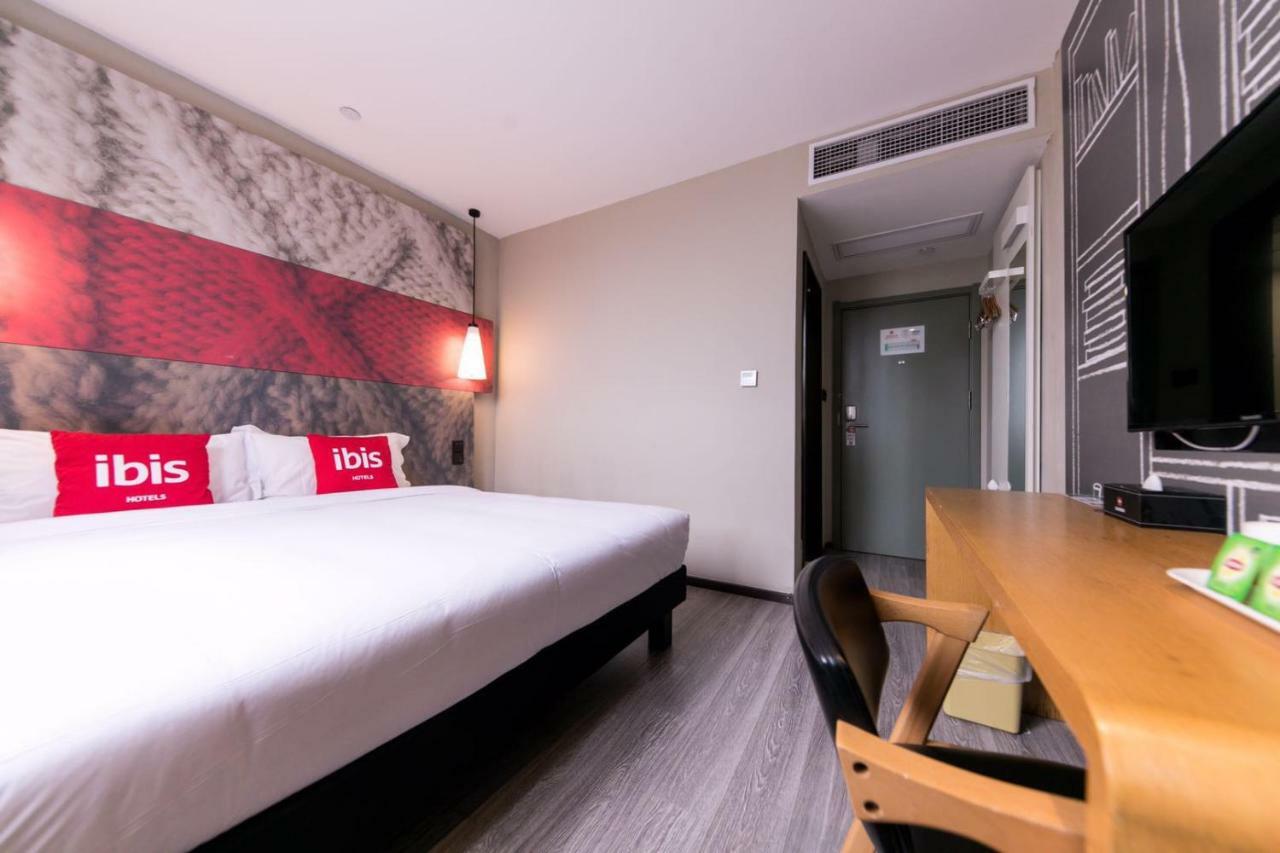 Ibis Shanghai Gubei Экстерьер фото